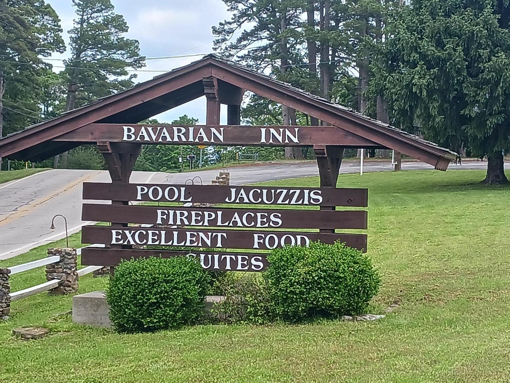 Bavarian Inn Motel & Restaurant Юрика Спрингс Экстерьер фото