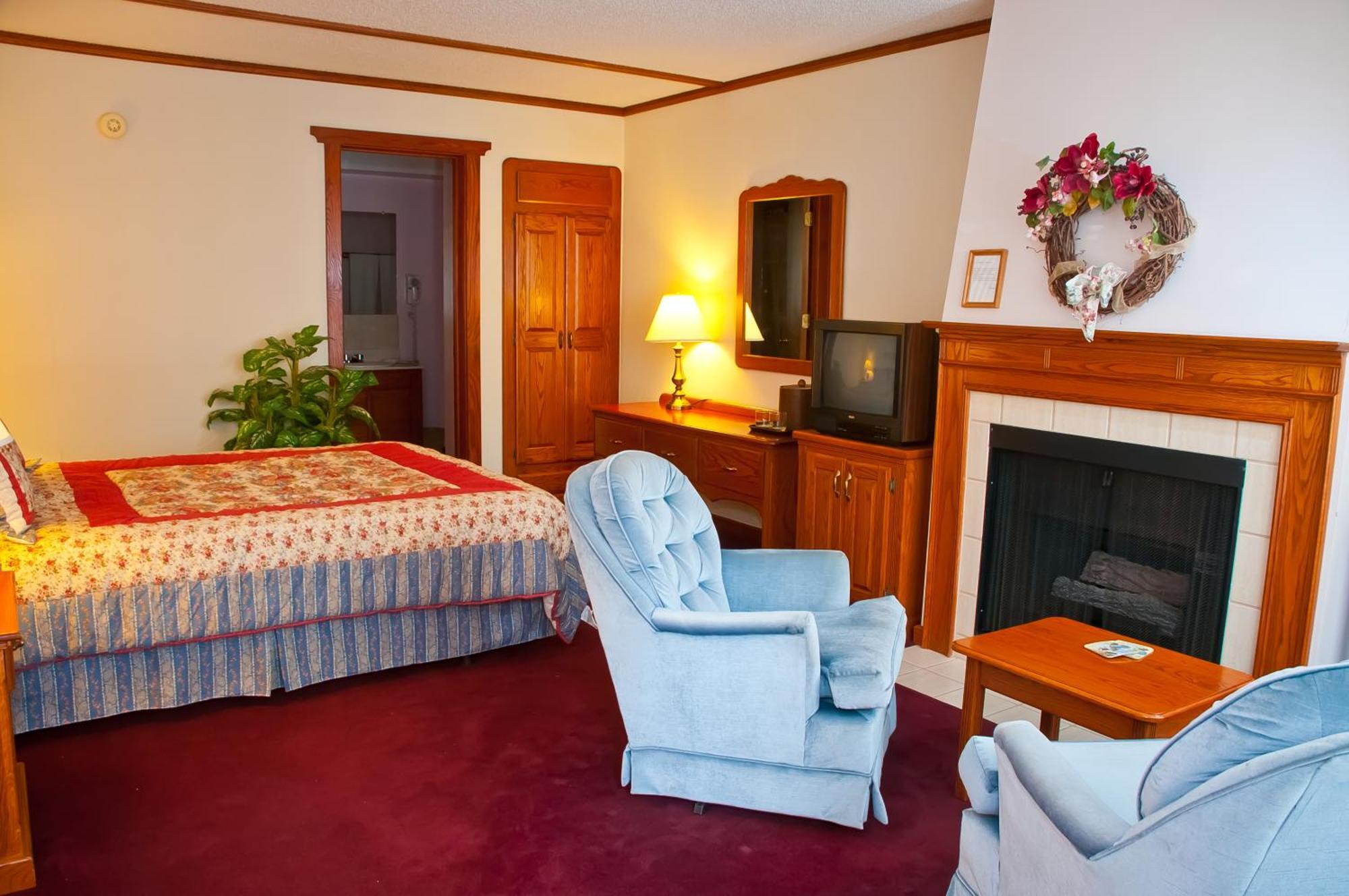 Bavarian Inn Motel & Restaurant Юрика Спрингс Экстерьер фото